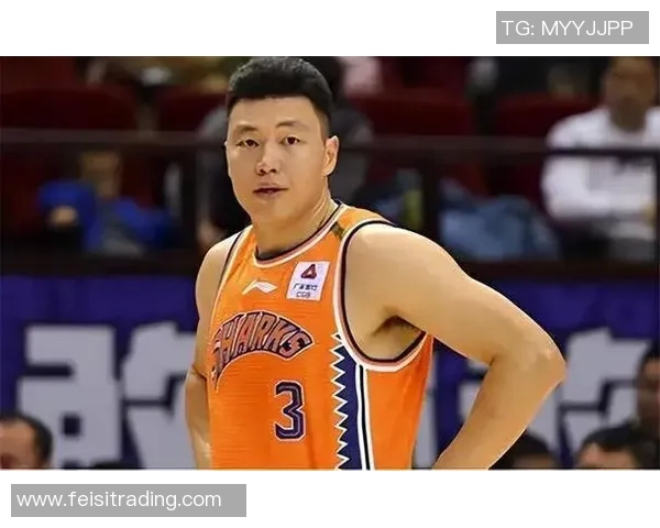 李根的篮球之路：从青涩少年到职业球员的奋斗与荣耀