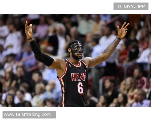 湖人对阵掘金詹姆斯精彩入场瞬间引发全场热烈欢呼